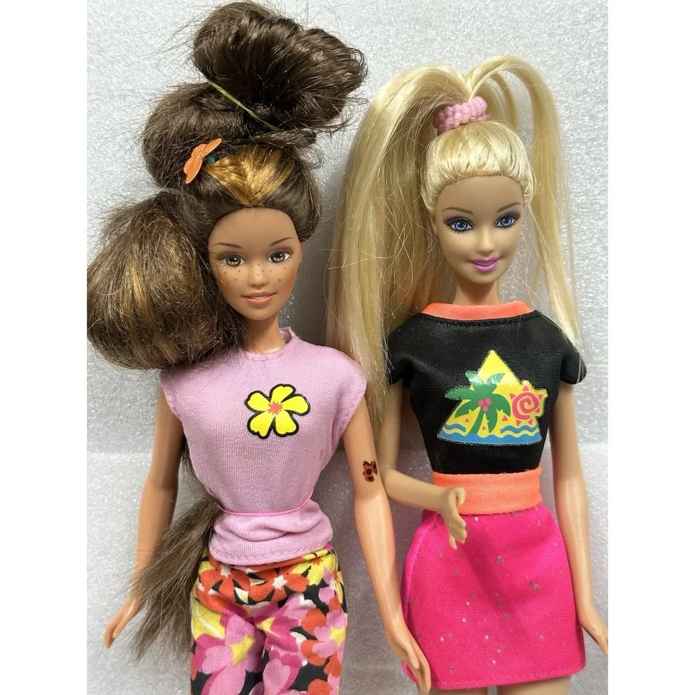 Mattel Barbie 1995-1998 Dolls Fashion Statement‎ of The 90s Lot of Two Outfits
